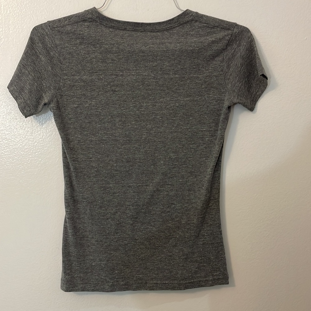 UC Merced Bobcats v neck t shirt 14” pit to pit - Picture 4 of 7